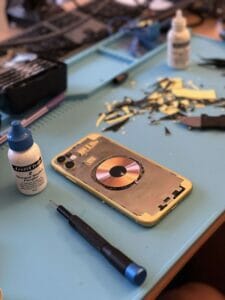 téléphone, smartphone, électronique, réparation, iphone 11, jaune