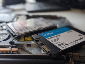 ordinateur, pc portable, portable, laptop, SSD, disque